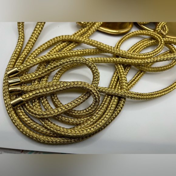 Monika Chiang Carla - Picture 9 of 11